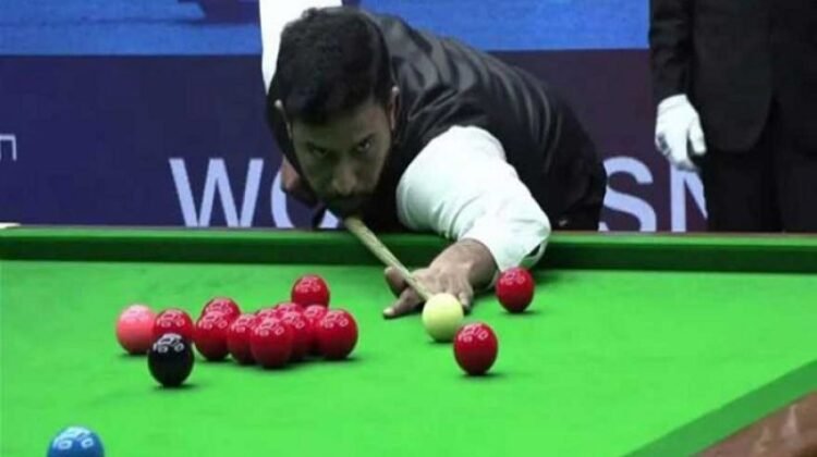 Pakistan’s Muhammad Asif defeats Indian opponent to enter IBSF final