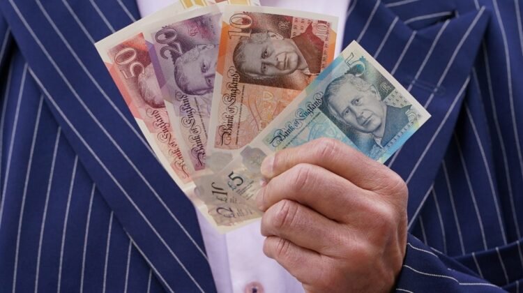 Bank of England seeks views on theme for next series of banknotes