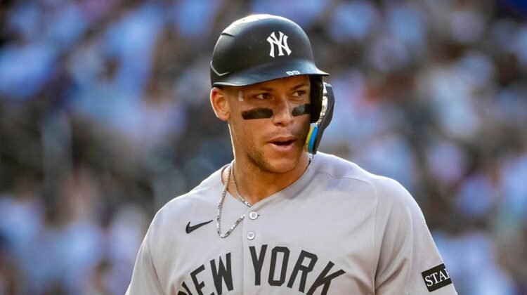 Aaron Judge suffers cut to the face after errant toss from Yankees’ teammate Aaron Judge suffers cut to the face after errant toss from Yankees’ teammate