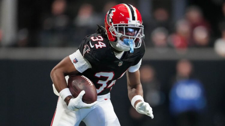 Atlanta Falcons To Wear 1966 Throwback Uniforms Three Times In 2025 – SportsLogos.Net News Atlanta Falcons To Wear 1966 Throwback Uniforms Three Times In 2025 – SportsLogos.Net News