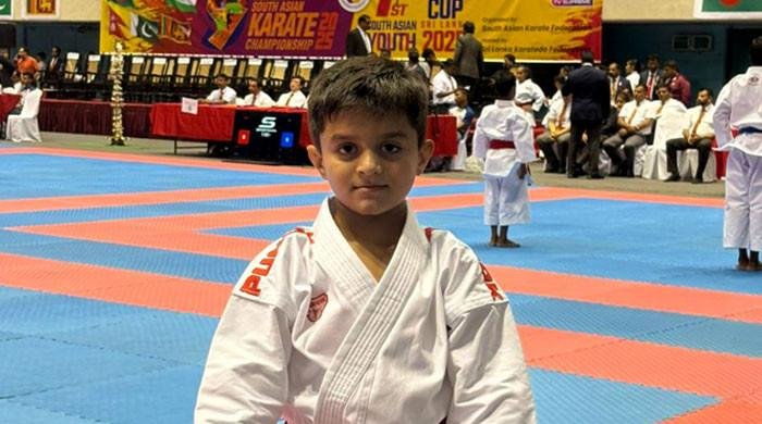Pakistan’s Huzaifa Arshad wins gold at South Asian Karate Championship Pakistan’s Huzaifa Arshad wins gold at South Asian Karate Championship