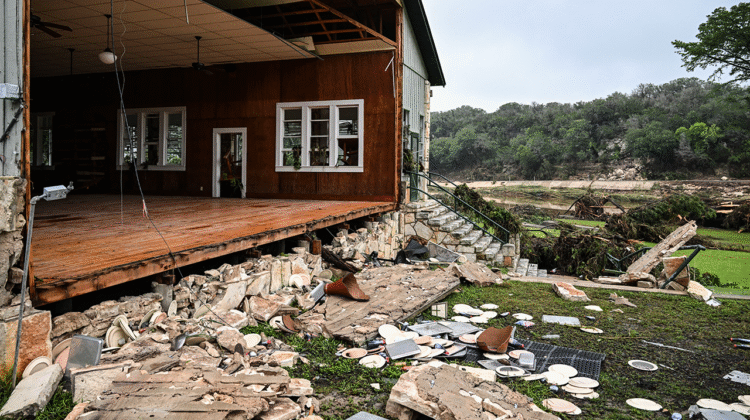 Teen describes surviving Camp Mystic flood disaster in Central Texas Teen describes surviving Camp Mystic flood disaster in Central Texas