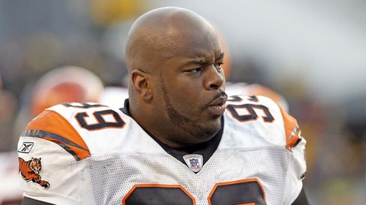 Oliver Gibson, former Steelers and Bengals player, dead at 53