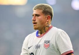 Mexico defends Gold Cup title with 2-1 comeback victory over USMNT