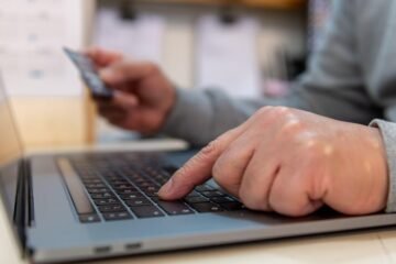 Urgent scam warning issued as fraudsters pose as F…