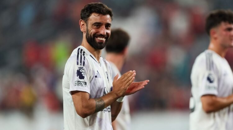 Transfer rumors, news: Al Nassr offer Fernandes a Ronaldo reunion