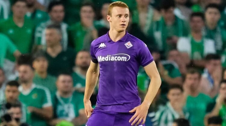 Transfer rumors, news: Man Utd tracking Fiorentina’s Comuzzo Transfer rumors, news: Man Utd tracking Fiorentina’s Comuzzo