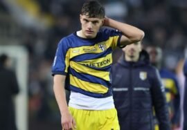 Transfer rumors, news: Milan clubs battle Liverpool for Leoni