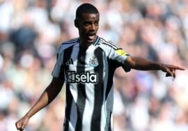 Transfer rumors, news: Newcastle tell Isak he can’t join Liverpool
