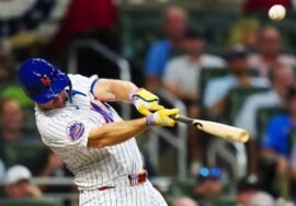 Pete Alonso hits 252nd HR to tie Darryl Strawberry for Mets record