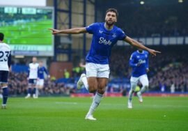 Transfer rumors, news: Calvert-Lewin fires agent for Man United deal