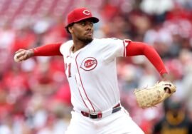 Reds plan to activate Hunter Greene, out since June