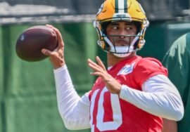 Packers’ Jordan Love to have thumb procedure, expected to play Week 1