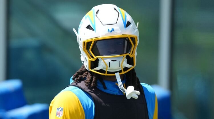 Najee Harris back running, doing drills at Chargers’ practice