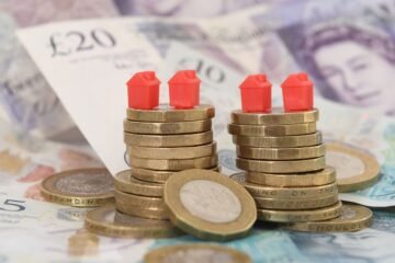 Average two-year mortgage rate dips below 5% for f…