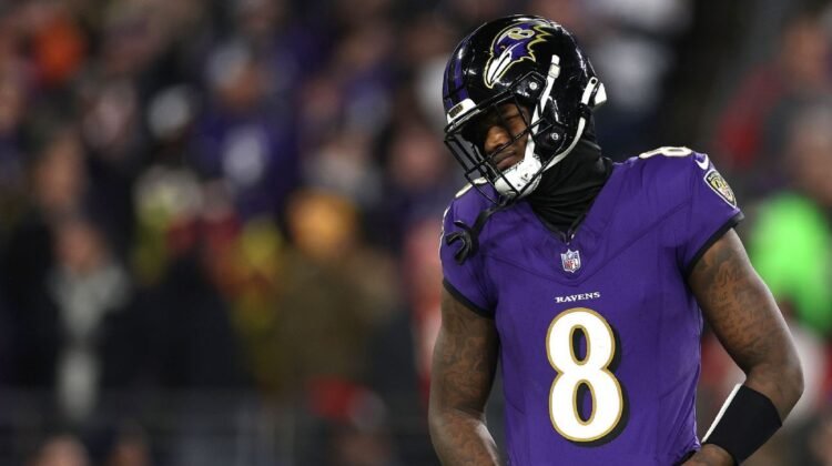Lamar Jackson withdraws challenge of Aikman’s No. 8 trademarks Lamar Jackson withdraws challenge of Aikman’s No. 8 trademarks