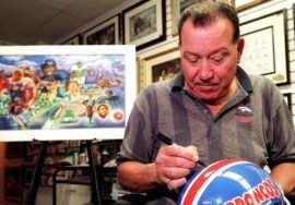 Ex-Bronco Lionel Taylor, 1st with 100 catches in a season, dies