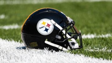 Steelers first-round pick Harmon carted off with s…