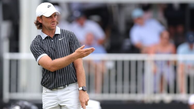 Fleetwood shares Tour Champ. lead with eyes on elusive win Fleetwood shares Tour Champ. lead with eyes on elusive win