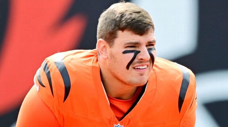 Bengals give Trey Hendrickson big pay bump after hold-in Bengals give Trey Hendrickson big pay bump after hold-in