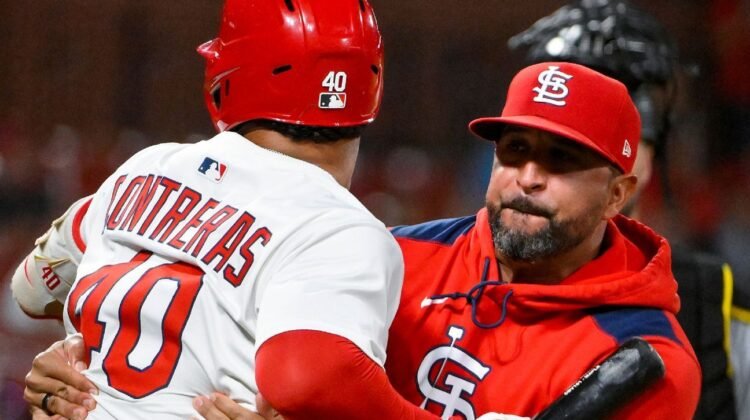 Contreras ejected, hits own coach with bat in Cardinals’ win Contreras ejected, hits own coach with bat in Cardinals’ win