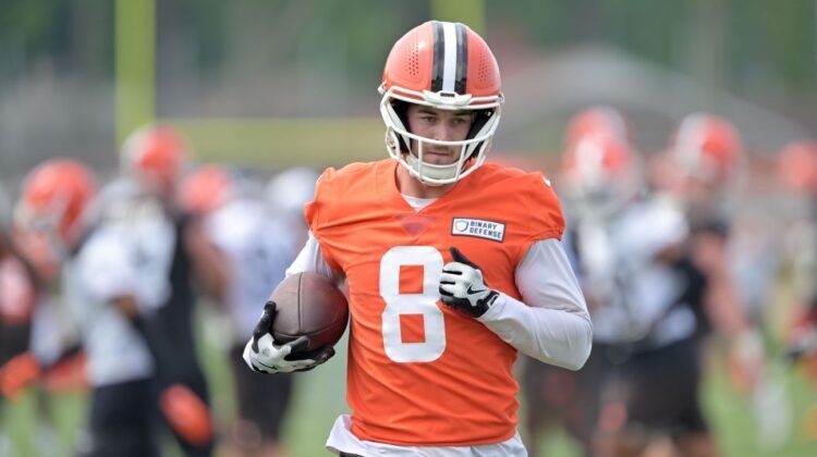 Browns trade QB Kenny Pickett to Raiders for 5th-round pick Browns trade QB Kenny Pickett to Raiders for 5th-round pick