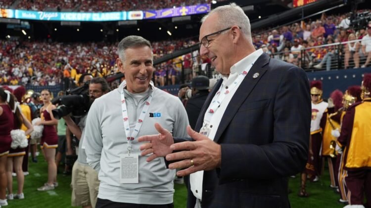 Bill Connelly’s book looks at college football’s future Bill Connelly’s book looks at college football’s future
