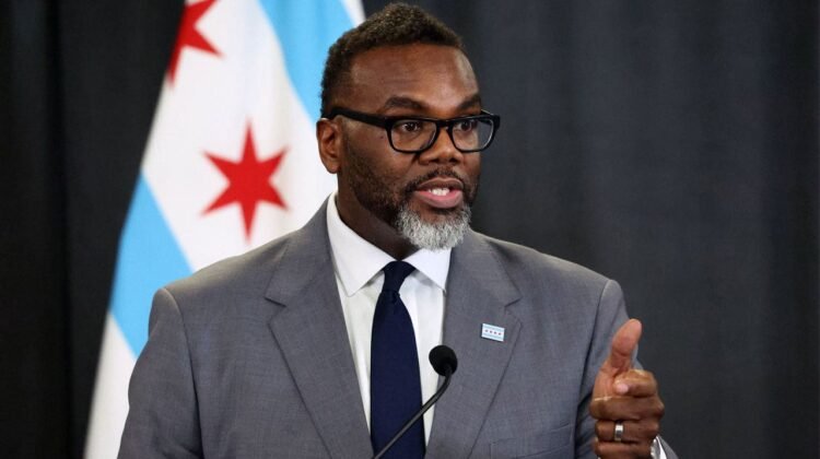 Chicago Tribune warns Mayor Johnson’s tax plans will scare businesses away