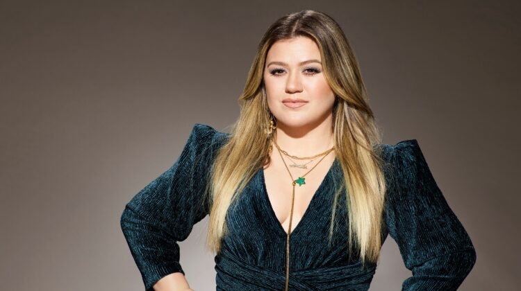 Kelly Clarkson postpones Las Vegas shows due to family emergency involving ex Kelly Clarkson postpones Las Vegas shows due to family emergency involving ex