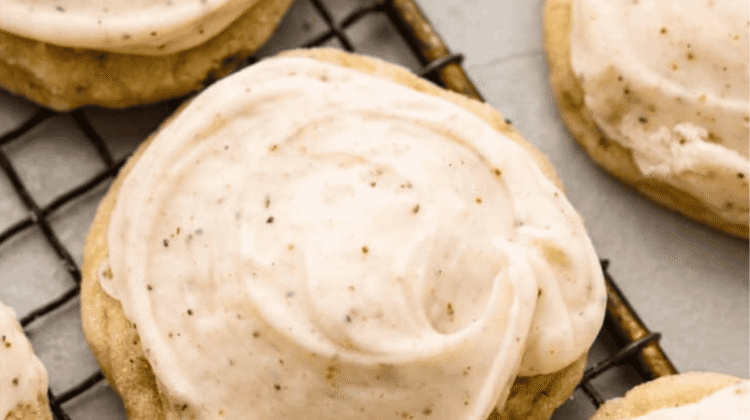 8 Copycat Recipes You’ll Be Obsessed With (Taylor’s Chai Cookies Included!) 8 Copycat Recipes You’ll Be Obsessed With (Taylor’s Chai Cookies Included!)