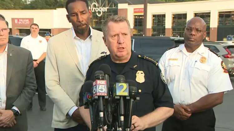 Gunman killed after shooting near CDC, Emory University campuses in Atlanta Gunman killed after shooting near CDC, Emory University campuses in Atlanta
