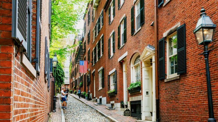 Boston Beacon Hill locals say drug crisis has gotten ‘very scary’