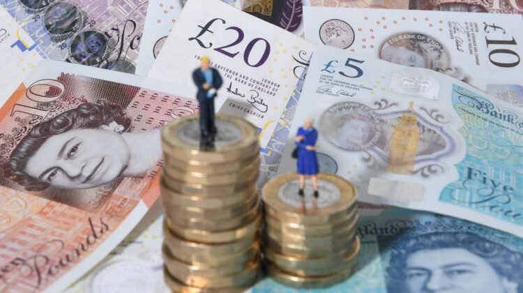 Battle against state pensions gender gap ‘nearly won’ for new retirees