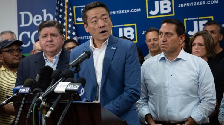 Texas House Democrats flee state to block Monday GOP redistricting vote
