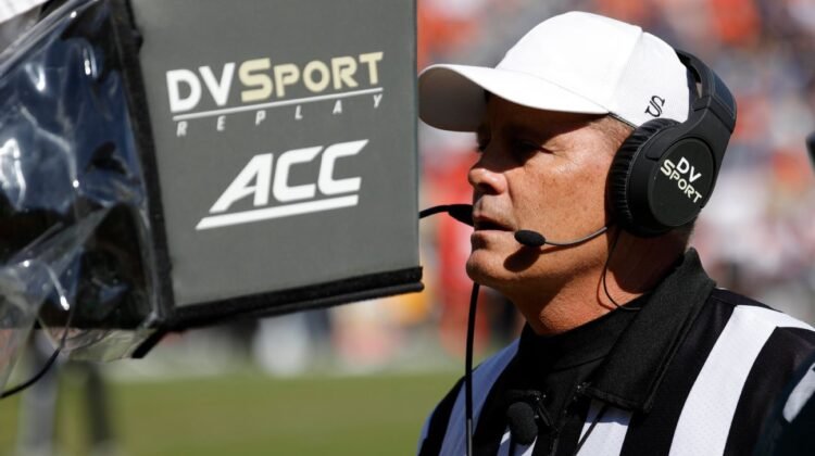 Sources – ACC ref quits over handling of UConn-Syracuse review