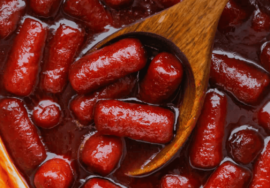 Crockpot Grape Jelly Little Smokies (Easy Game Day Appetizer)