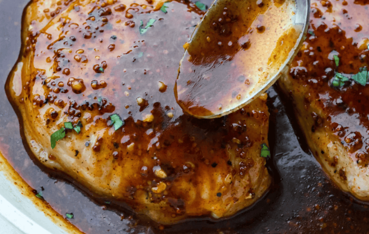 Skillet Honey Mustard Pork Chops Ready in 30 Minut…