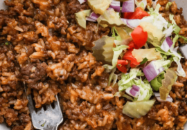 One Pan Cheeseburger Rice (Easy 30-Minute Dinner)