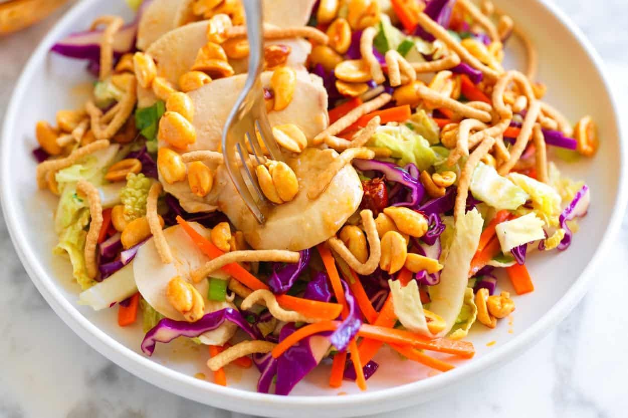 Chinese Chicken Salad Recipe (with the best dressi…