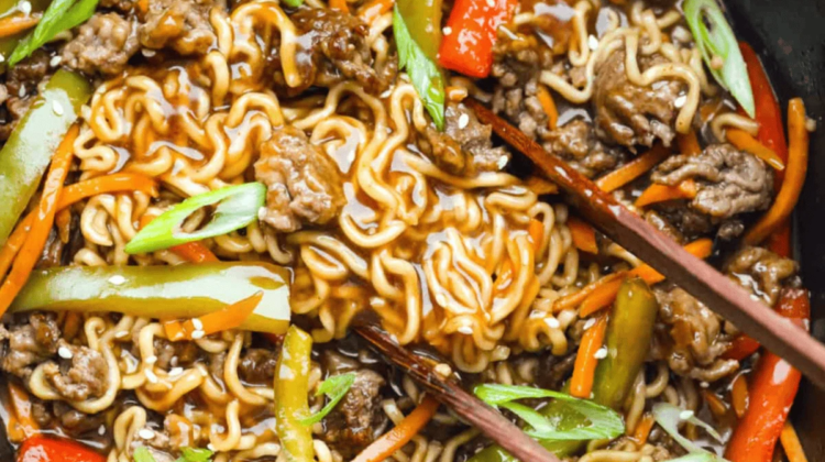 Slow Cooker Ramen With Beef Slow Cooker Ramen With Beef
